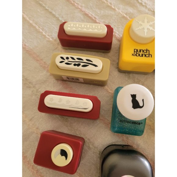 COPY - Arts & Crafts Punches - Picture 3 of 4